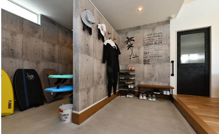 海で思いっきり楽しめるサーファーズハウスの施工事例