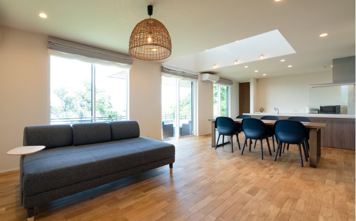 オーシャンビューの高台に建つセカンドハウスの施工事例