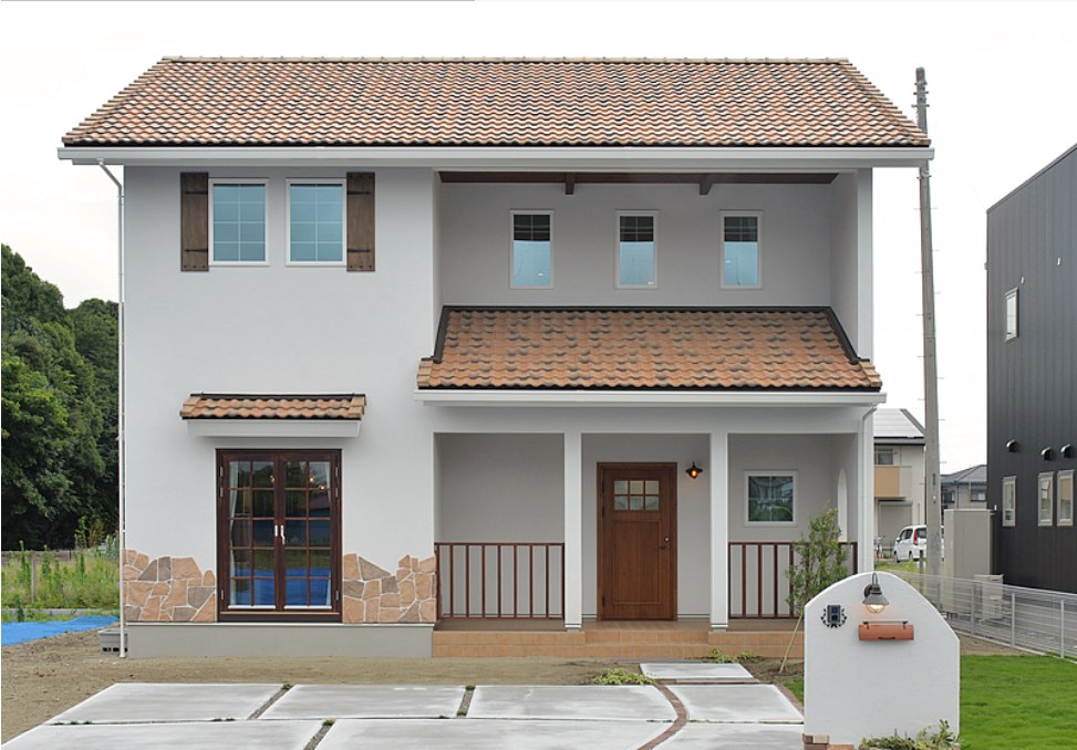 レンガ調でカフェスタイルを意識したタイルデッキ