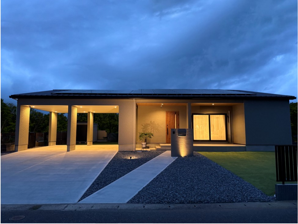 スタイリッシュな平屋ガレージハウスの施工事例