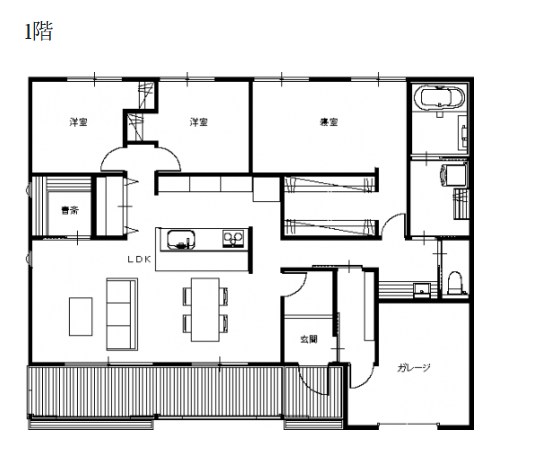 白い大屋根が特徴のアメリカンスタイル平屋の施工事例