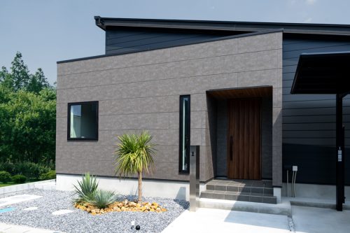 ランドリースペースのある　吹抜け平屋住宅