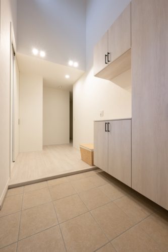 深い青が空にとける　リゾートアメリカンハウス